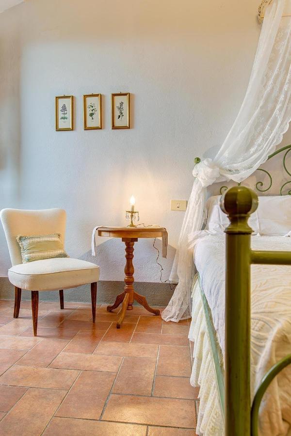 La Rocca Aparthotel Гамбаси Терме Екстериор снимка